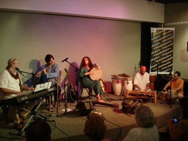 Livraria-Mega-Saraiva-Ana-Rita-Simonka